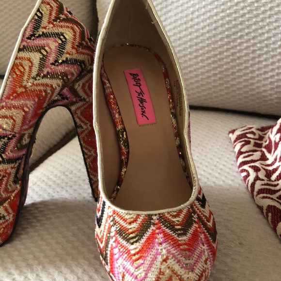 Betsy Johnson platform heels - Picture 3 of 4